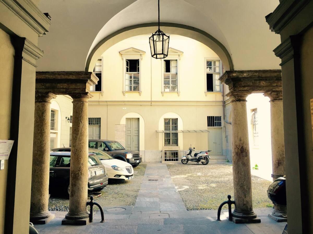Appartamento Casa d'epoca  Torino Esterno foto
